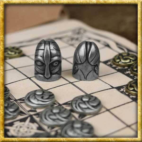 Wikingerschach Hnefatafl Figuren aus Zink und Spielbrett aus Leder